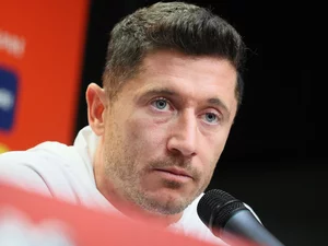 Miniatura: "Trudna decyzja". Lewandowski szczerze o...