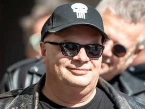 Miniatura: Znany muzyk grzmi na Bąkiewicza. "Wymowny...