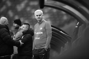 Miniatura: Świat polskiej piłki w żałobie. "Brak...