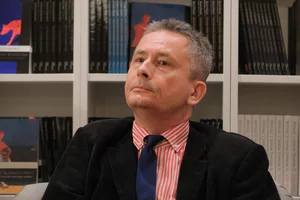 Miniatura: Znany dziennikarz będzie pisał do Onetu....