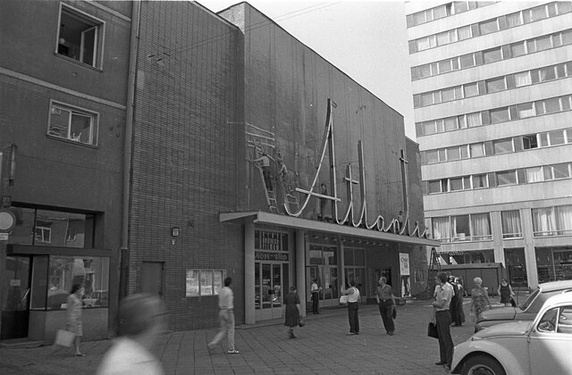 Który z polskich filmów komediowych jest najdłużej wyświetlanym filmem w historii polskiego kina?