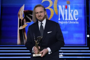 Miniatura: Szczepan Twardoch z Nagrodą Nike....
