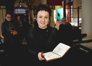 Miniatura: Tokarczuk obok Homera. Jej książka na...
