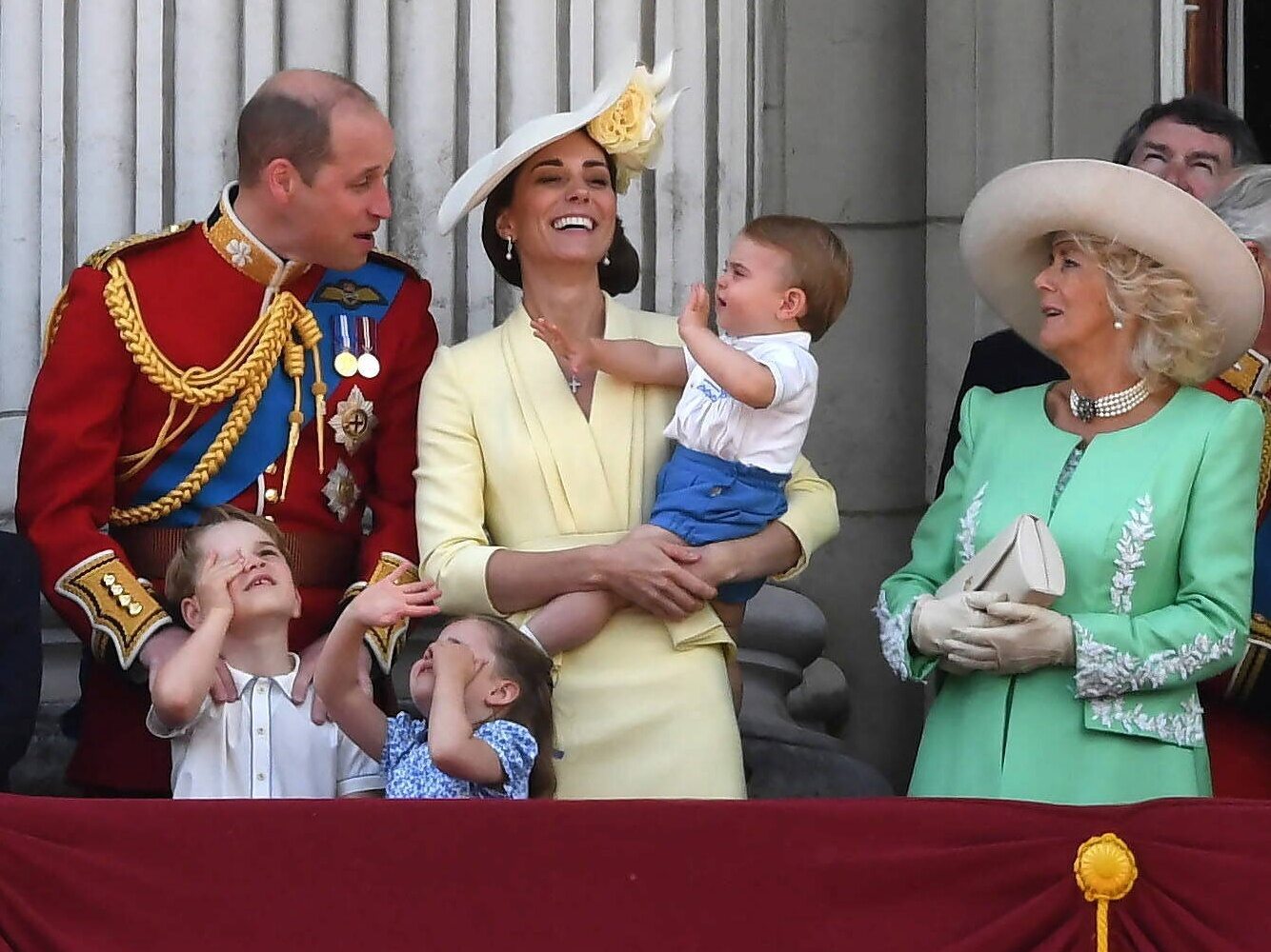 Kto jest najmłodszym dzieckiem księcia Williama i księżnej Kate?