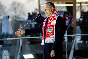 Miniatura: Burza po słowach o Nawrockim w sportowej...