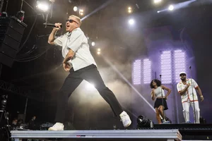 Miniatura: "Chcą mnie uciszyć". Znany muzyk usunięty...