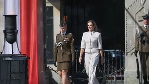 Miniatura: Lawina komentarzy pod wpisem pierwszej...