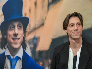Miniatura: "Chopin, Chopin!". Czego nie dowiemy się z...