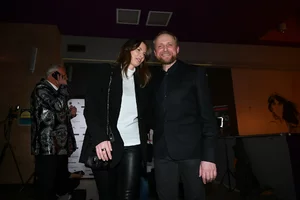 Miniatura: Żona znanego aktora w aktach Epsteina....