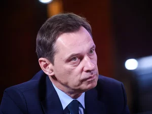 Miniatura: Znany dziennikarz dołącza do kanału byłej...